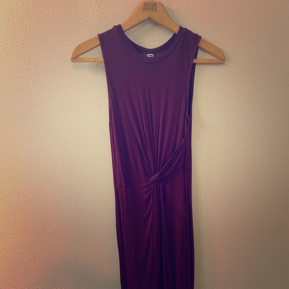 Maroon Strapless Maxi - Picture 1 of 3